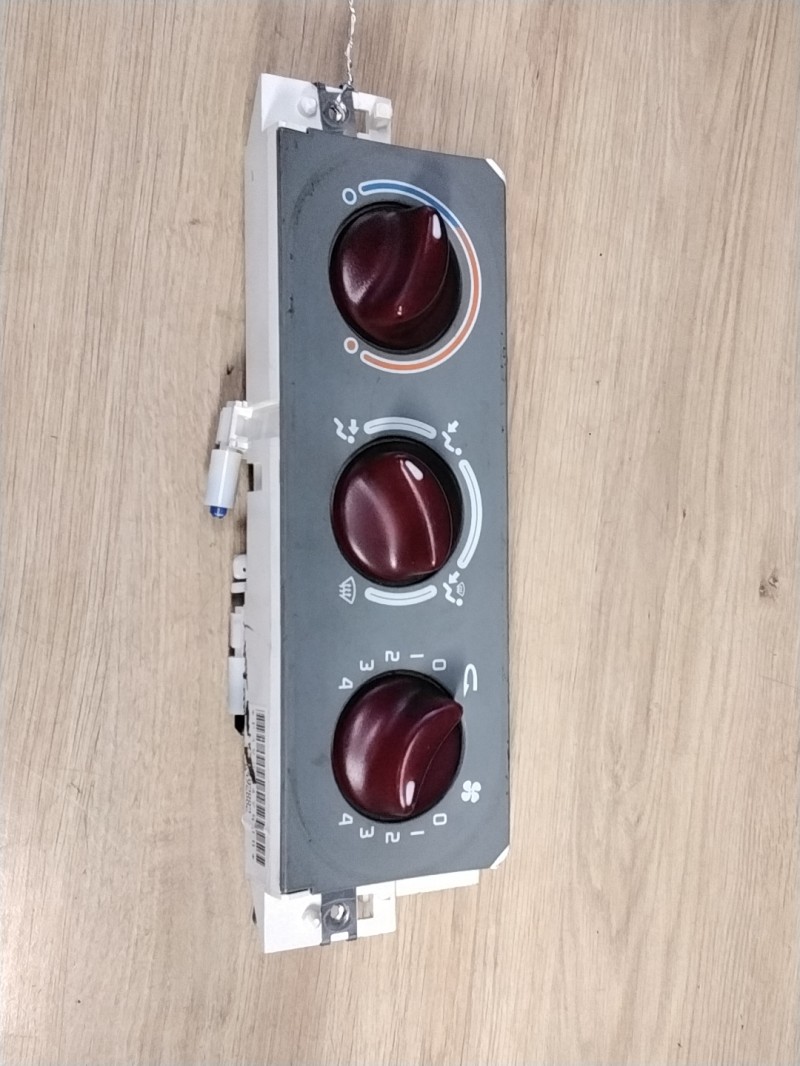 Commande chauffage RENAULT TWINGO 1 PHASE 3 Essence - 1