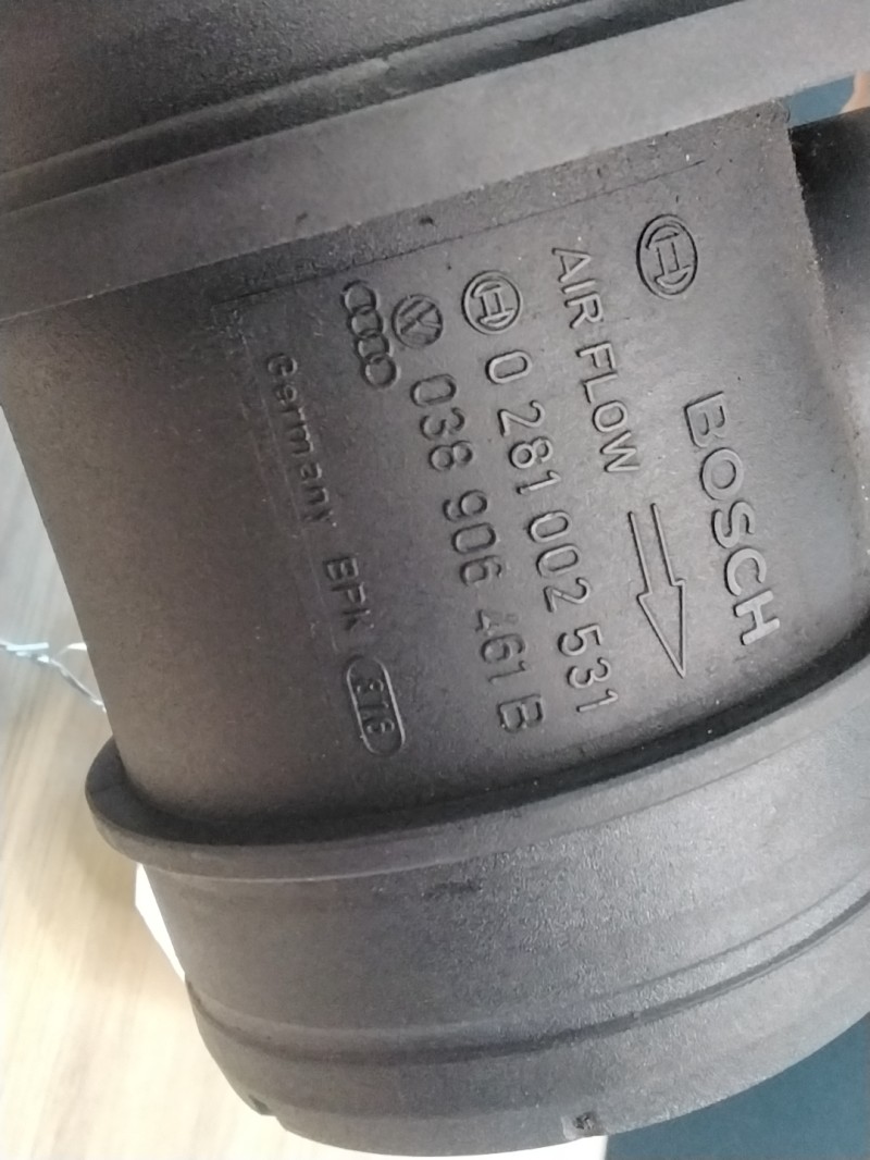 Debitmetre VOLKSWAGEN GOLF 5 Diesel - 1