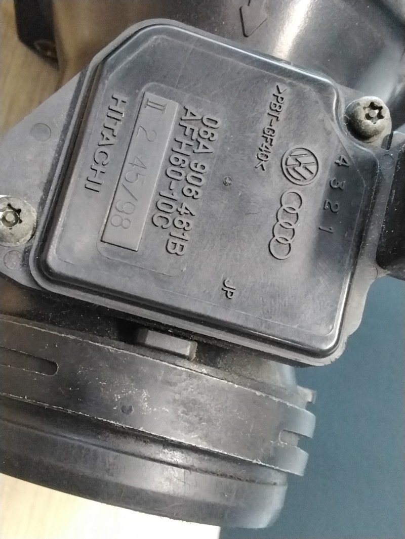 Debitmetre VOLKSWAGEN GOLF 4 Essence - 1