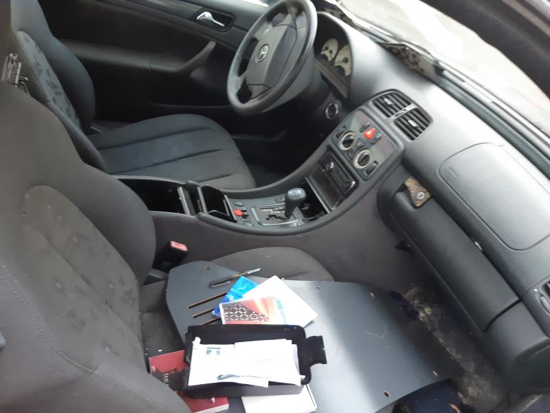 Image Vitre avant droit - MERCEDES CLASSE CLK 208