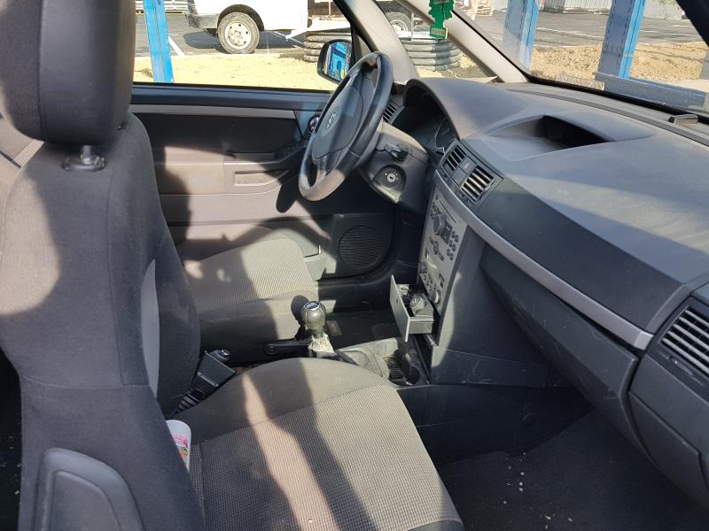 Image Anti brouillard arriere droit - OPEL MERIVA A