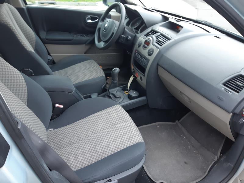 Image Feu arriere principal droit (feux) - RENAULT MEGANE 2