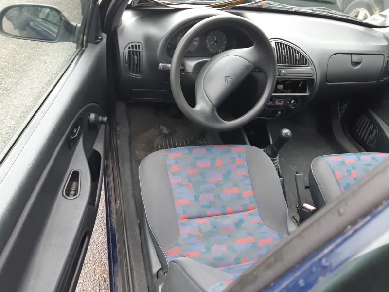 Image Feu arriere principal droit (feux) - CITROEN SAXO