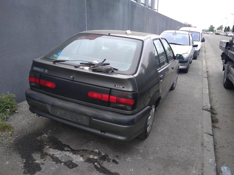 Image Feu arriere principal droit (feux) - RENAULT R19