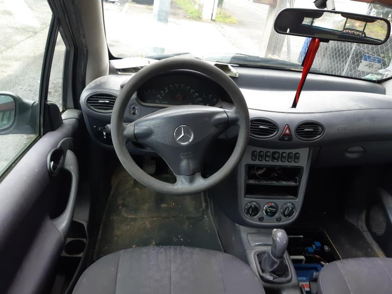 Image Feu arriere principal gauche (feux) - MERCEDES CLASSE A 168