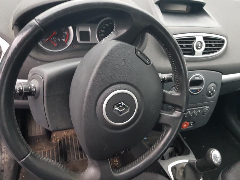 Image Ceinture arriere gauche - RENAULT CLIO 3