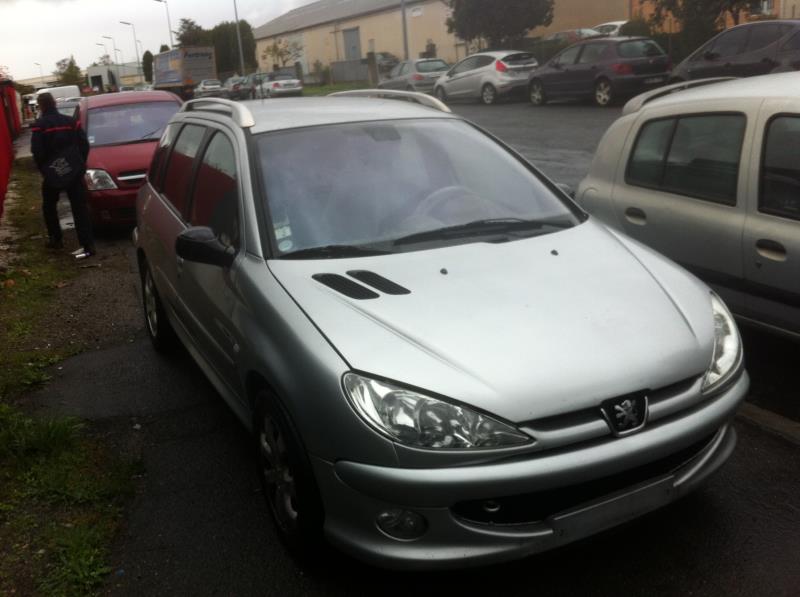Image Bras essuie glace arriere - PEUGEOT 206