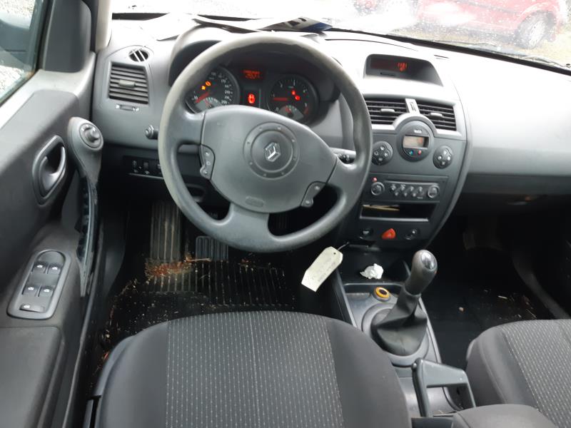 Image Feu arriere principal droit (feux) - RENAULT MEGANE 2