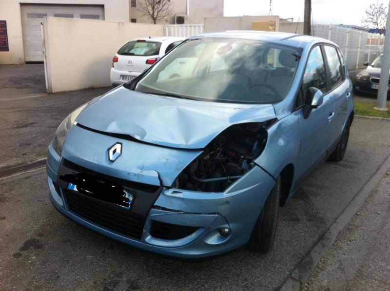 Image Feu arriere secondaire gauche (feux) - RENAULT SCENIC 3