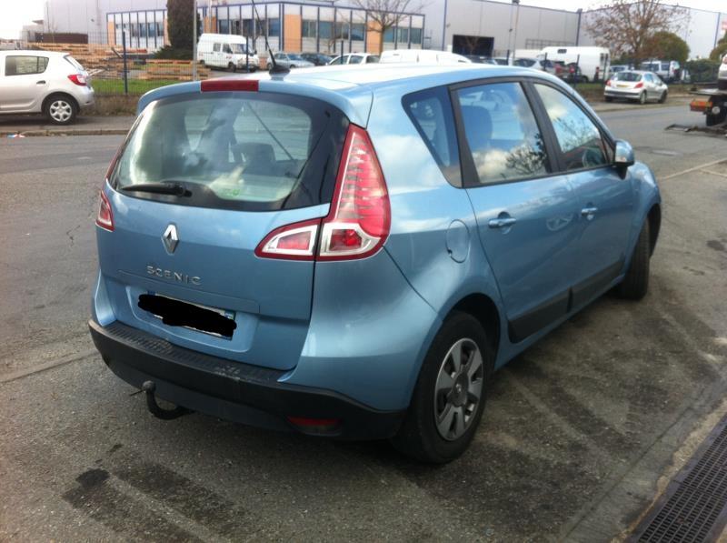 Image Feu arriere secondaire gauche (feux) - RENAULT SCENIC 3