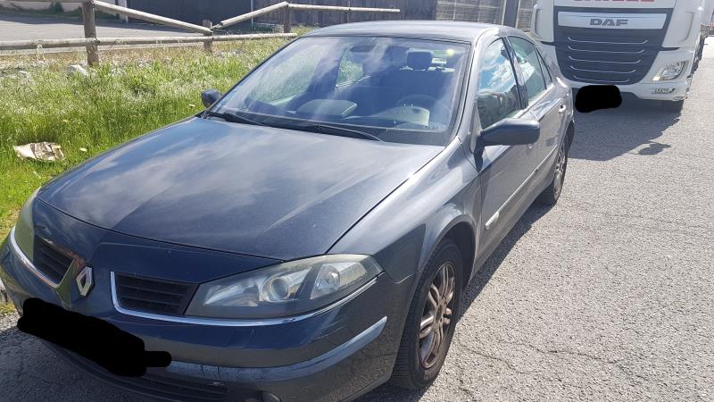 Image Feu arriere secondaire droit (feux) - RENAULT LAGUNA 2