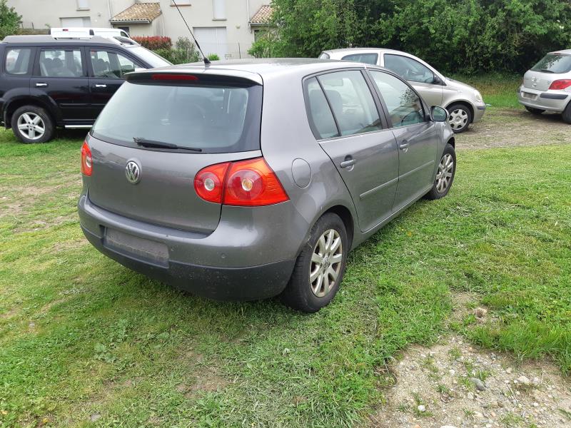 Image Feu arriere secondaire droit (feux) - VOLKSWAGEN GOLF 5
