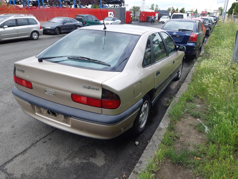 Image Retroviseur gauche - RENAULT SAFRANE