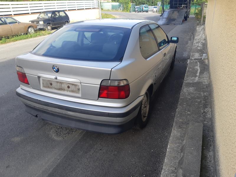 Image Platine feu arriere droit - BMW SERIE 3 E36