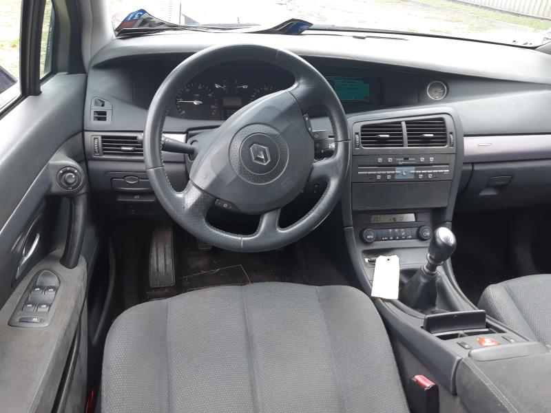 Image Feu arriere secondaire droit (feux) - RENAULT VEL SATIS