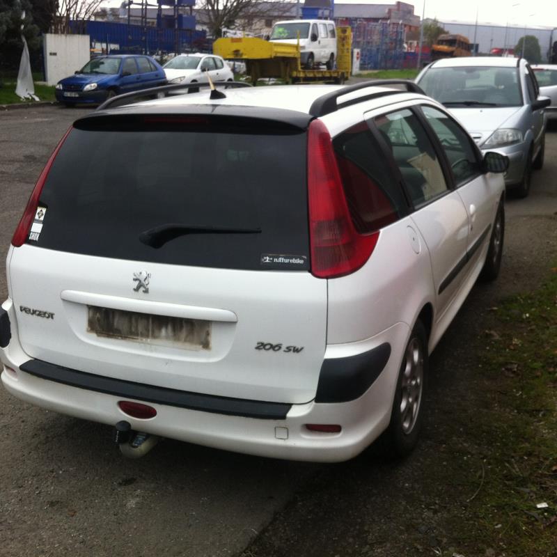 Image Feu arriere principal gauche (feux) - PEUGEOT 206