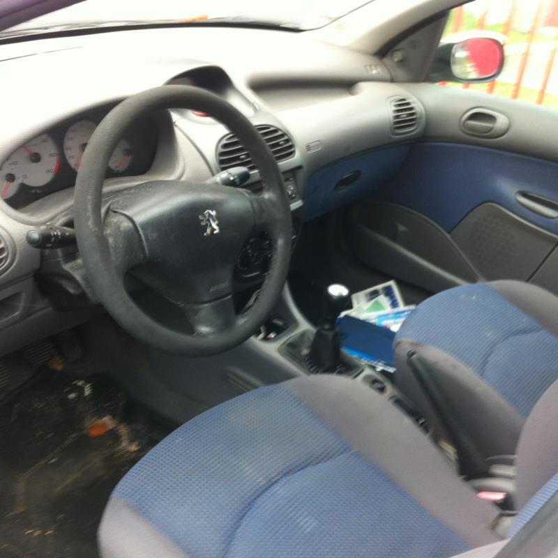 Image Feu arriere principal gauche (feux) - PEUGEOT 206