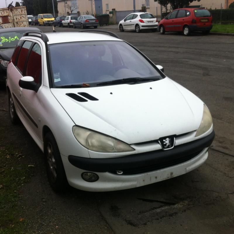 Image Feu arriere principal gauche (feux) - PEUGEOT 206