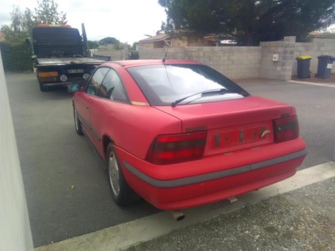 Image Attache ceinture avant gauche - OPEL CALIBRA