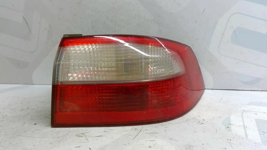 Image Feu arriere principal droit (feux) - RENAULT LAGUNA 2