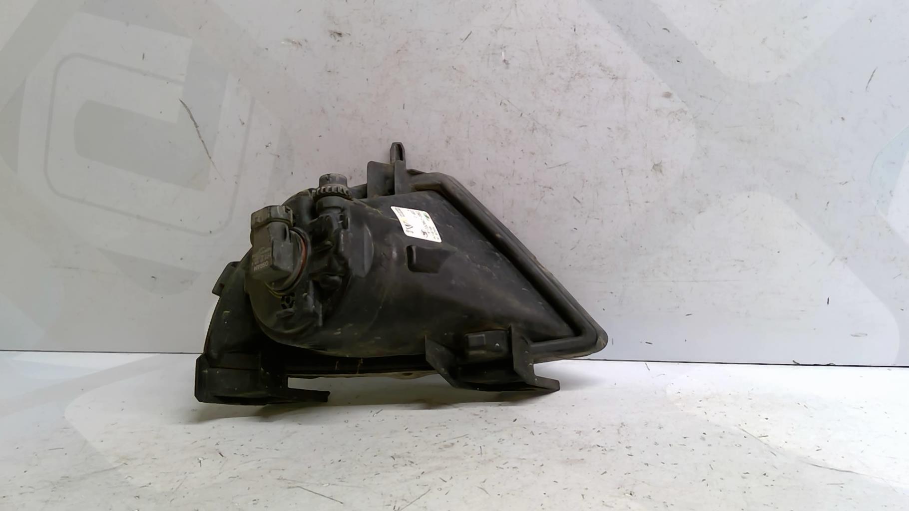 Fendinebbia destro (luci) FORD FIESTA 5 PHASE 1 Gasolina - 1