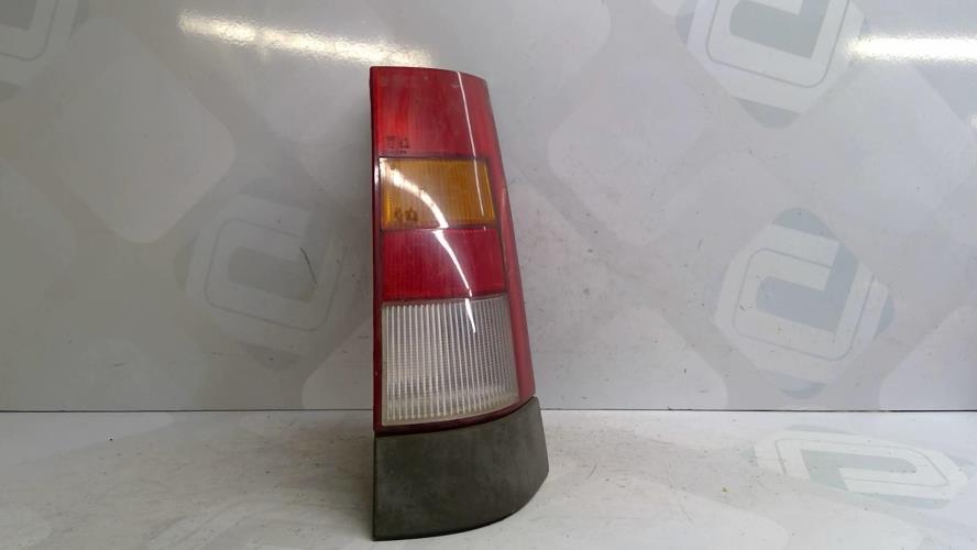 Image Feu arriere principal droit (feux) - RENAULT SUPER 5