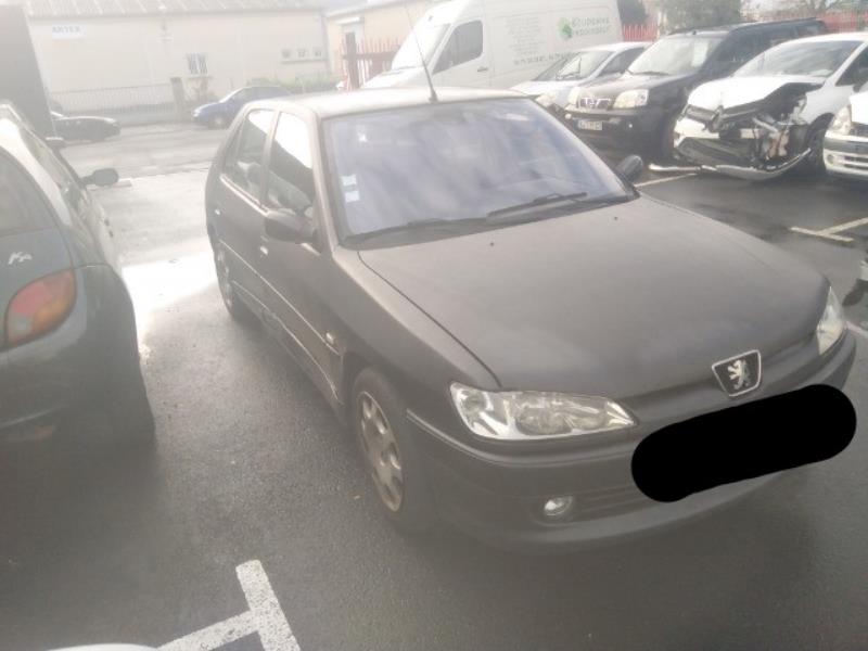 Image Ceinture avant droit - PEUGEOT 306