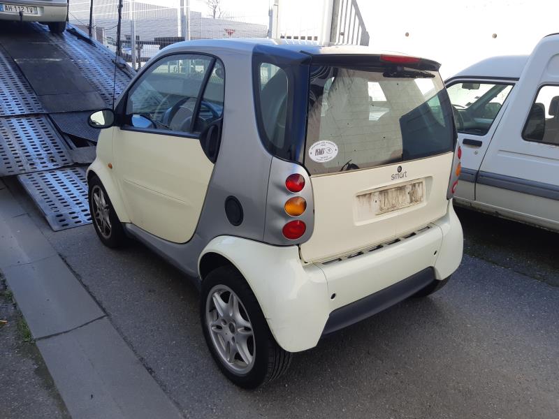 Image Optique avant principal droit (feux)(phare) - SMART CITY