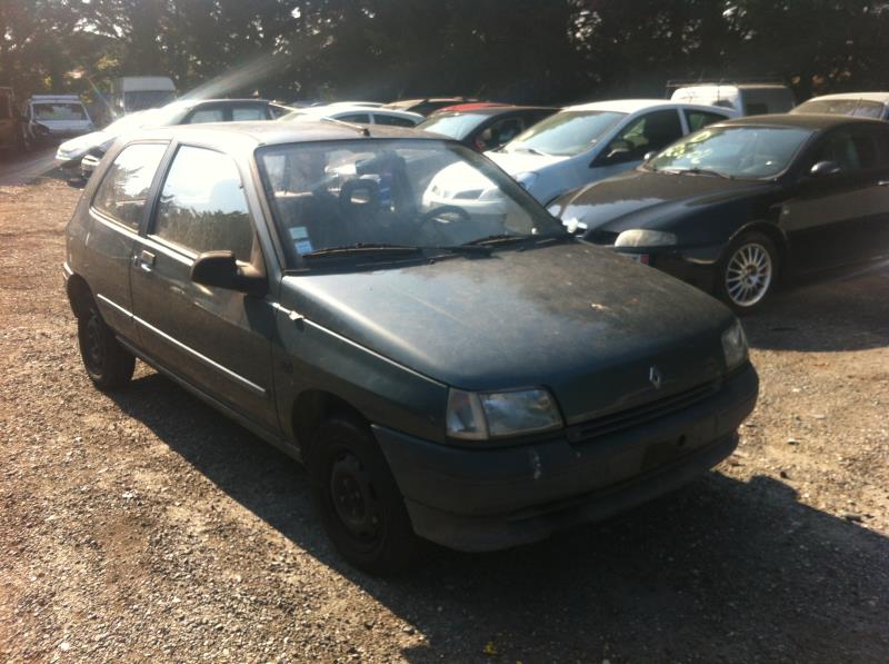 Image Feu arriere principal droit (feux) - RENAULT CLIO 1