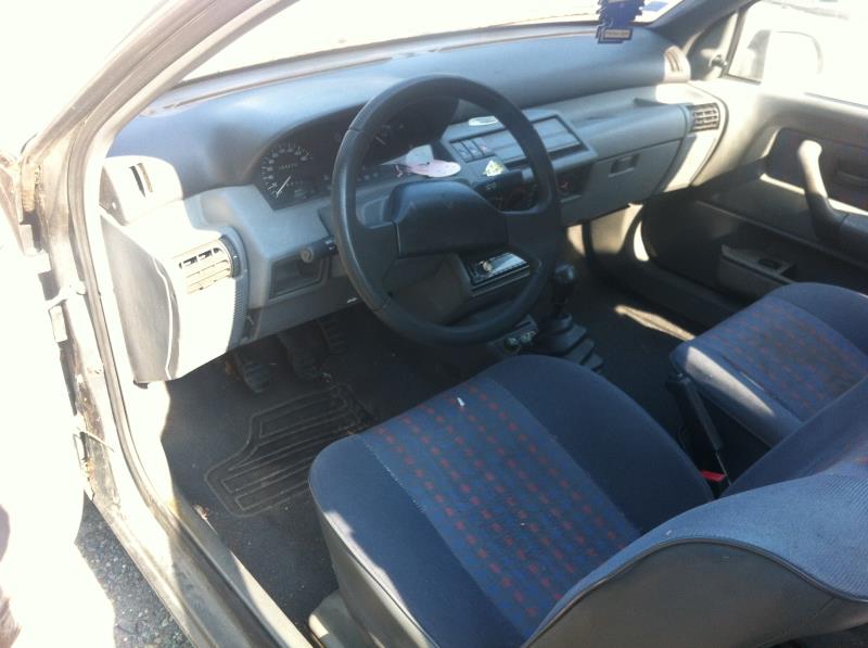 Image Feu arriere principal droit (feux) - RENAULT CLIO 1