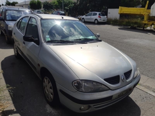 Image Platine feu arriere gauche - RENAULT MEGANE 1