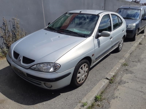 Image Platine feu arriere gauche - RENAULT MEGANE 1