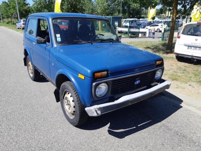 Image Vitre avant gauche - LADA NIVA