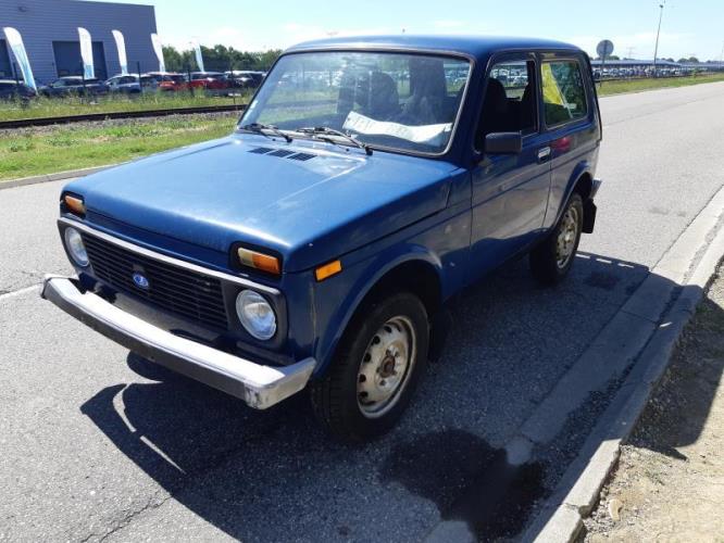 Image Vitre avant gauche - LADA NIVA