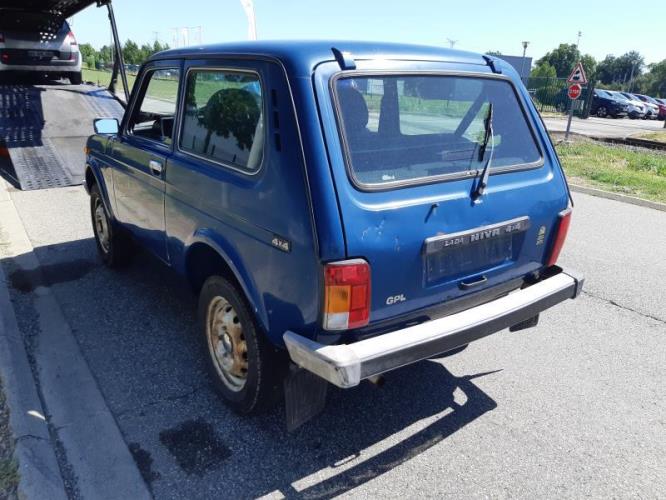 Image Vitre avant gauche - LADA NIVA