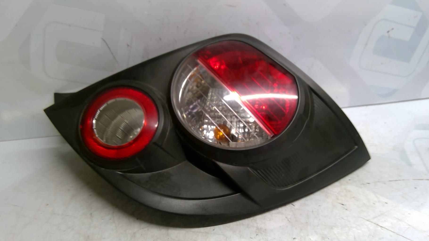 Fanale posteriore principale destro (luci) CHEVROLET AVEO 2 Diésel - 1