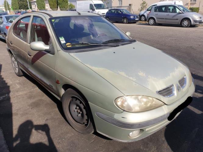 Image Feu arriere principal droit (feux) - RENAULT MEGANE 1