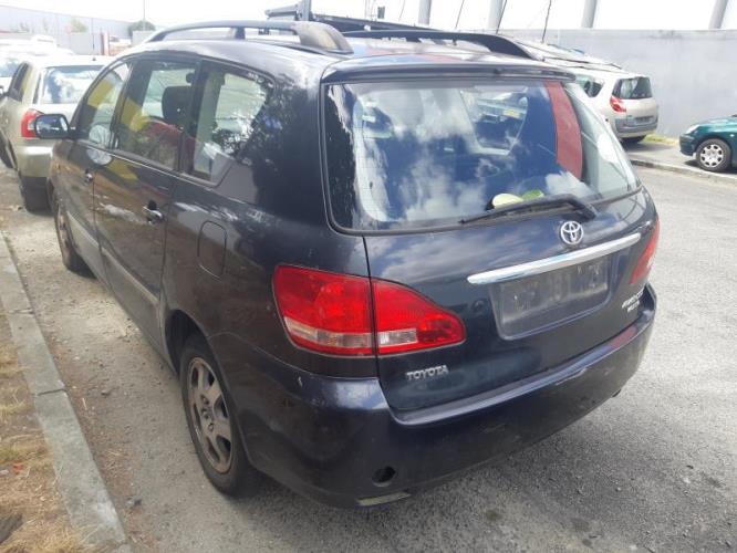 Image Feu arriere principal droit (feux) - TOYOTA AVENSIS VERSO