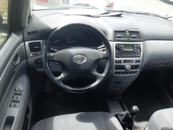 Image Feu arriere principal droit (feux) - TOYOTA AVENSIS VERSO