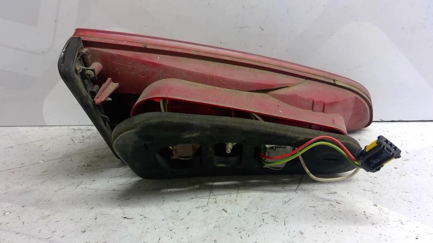 Image Feu arriere secondaire droit (feux) - PEUGEOT 607