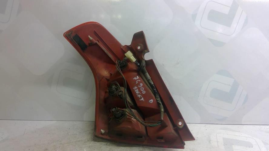 Image Feu arriere principal droit (feux) - SUZUKI SWIFT 3