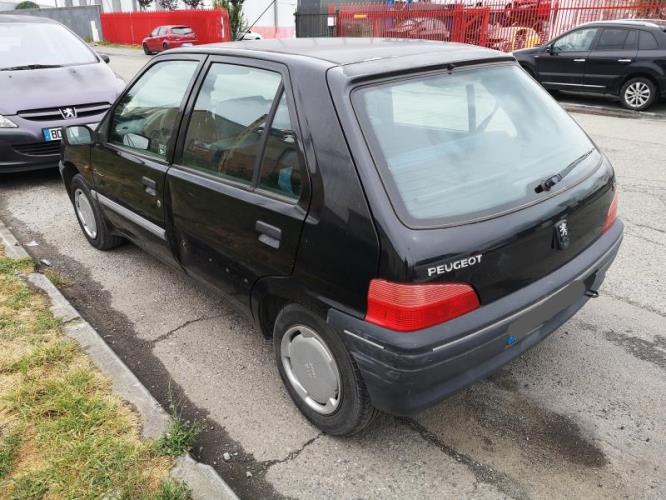 Image Feu arriere principal droit (feux) - PEUGEOT 106