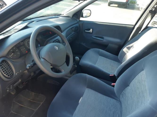 Image Feu arriere secondaire droit (feux) - RENAULT MEGANE 1