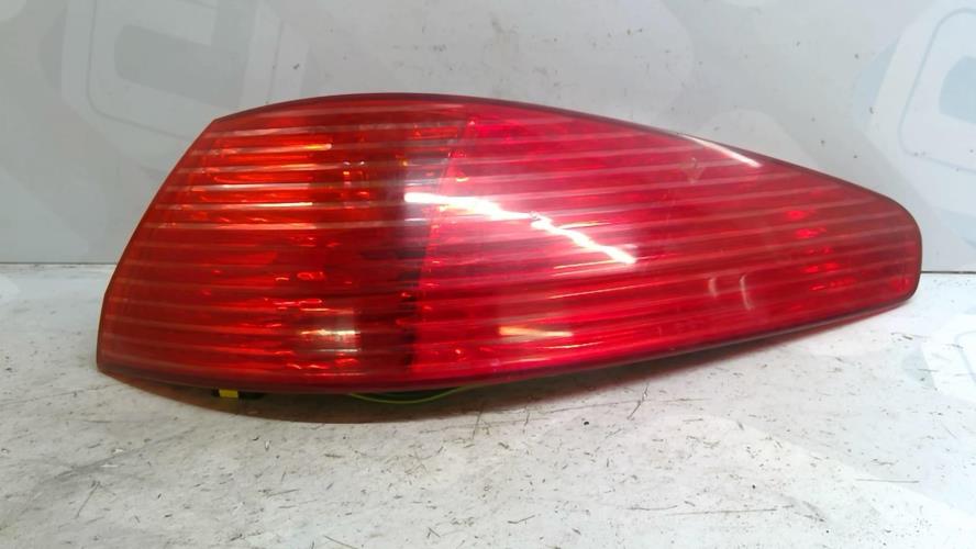 Image Feu arriere principal droit (feux) - PEUGEOT 607