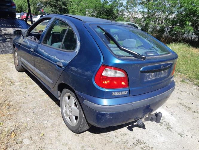 Image Feu arriere principal gauche (feux) - RENAULT MEGANE 1