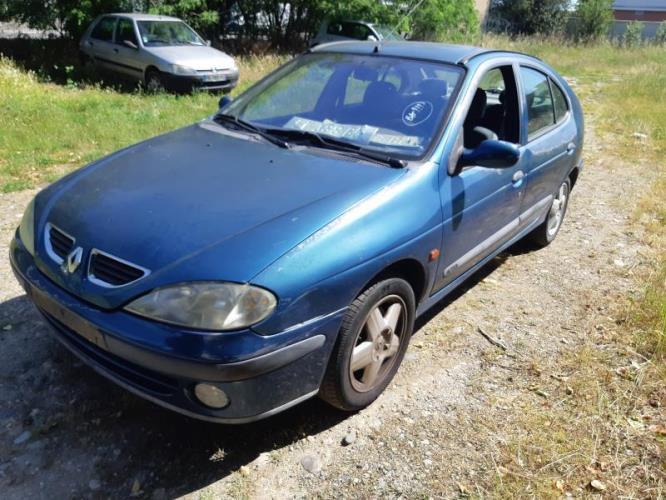 Image Feu arriere principal gauche (feux) - RENAULT MEGANE 1