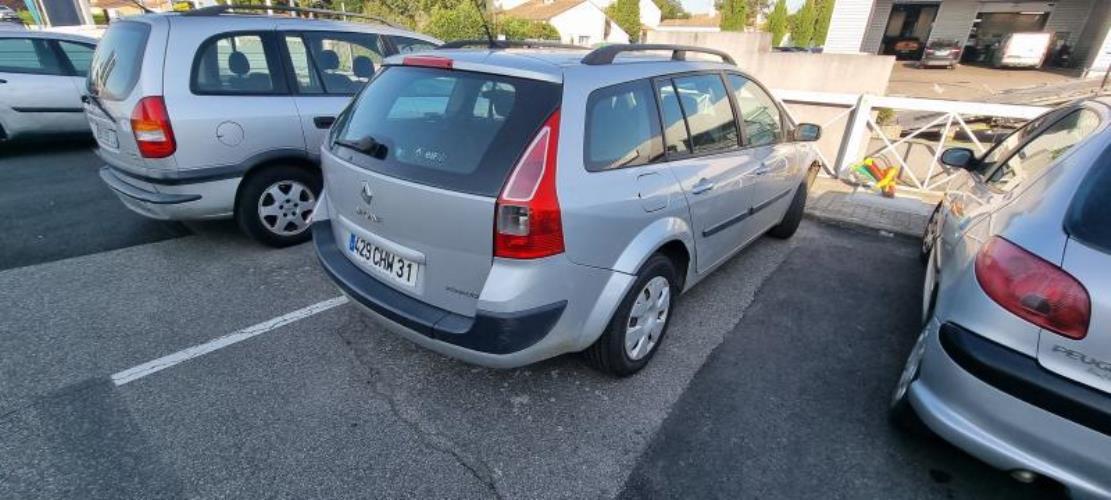 Image Feu arriere principal gauche (feux) - RENAULT MEGANE 2