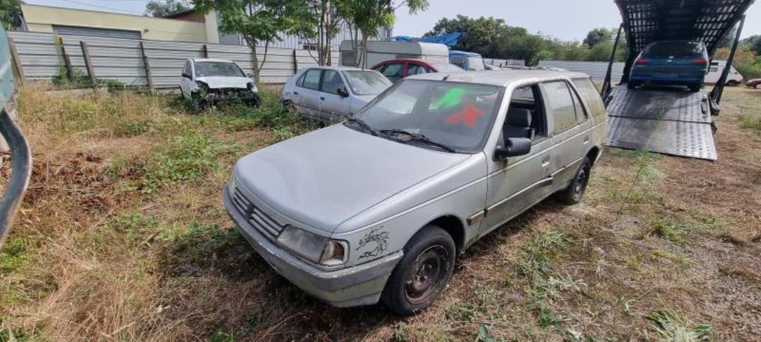 Image Interrupteur de leve vitre avant gauche - PEUGEOT 405