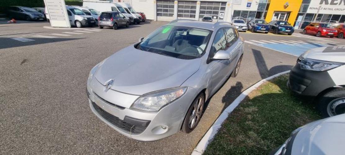 Image Feu arriere secondaire droit (feux) - RENAULT MEGANE 3