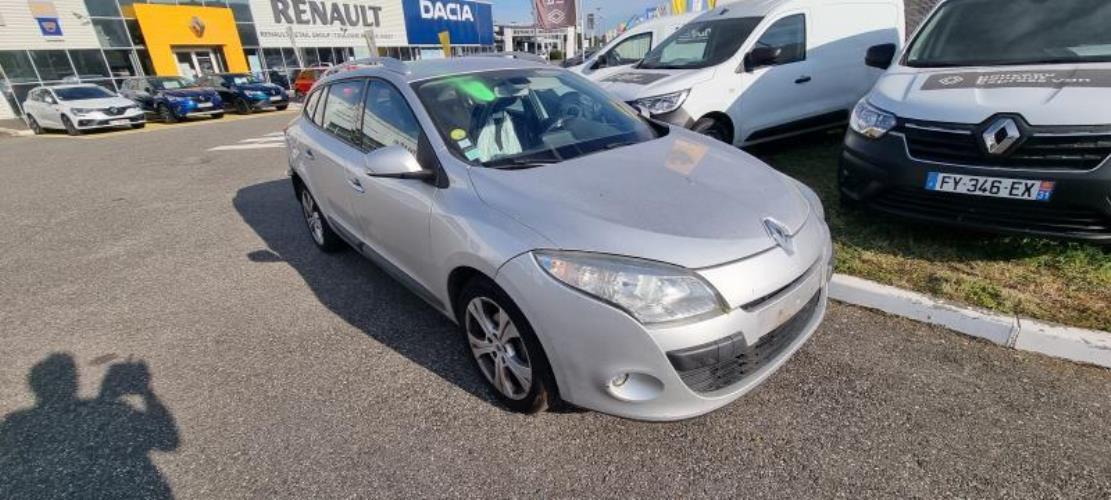 Image Feu arriere secondaire droit (feux) - RENAULT MEGANE 3